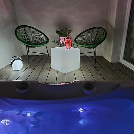 L'Acqua Dolce - La Rochelle - Ile De Re - Jacuzzi Apartment Bagian luar foto